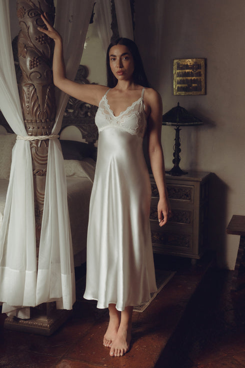 NK Imode Anya Beautiful Bust-support Long Silk Gown